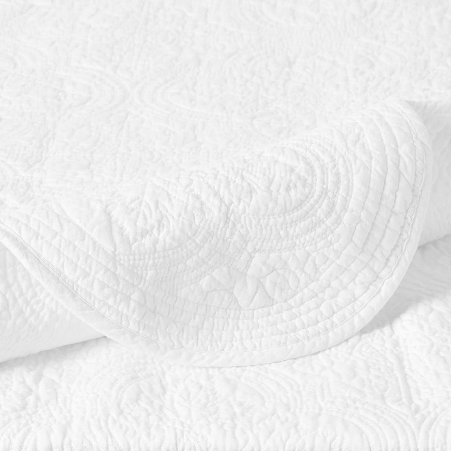 Serenity White Reversible Quilt Set