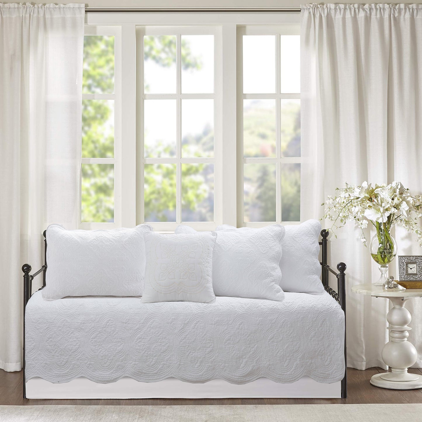 Serenity White Reversible Quilt Set