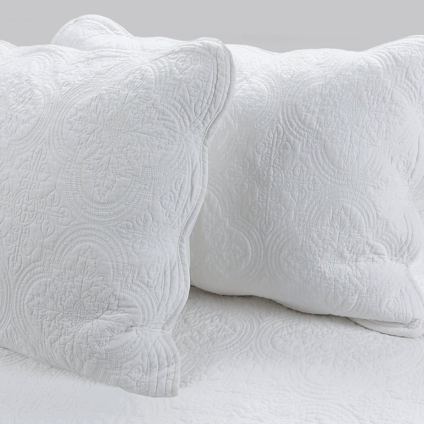 Serenity White Reversible Quilt Set