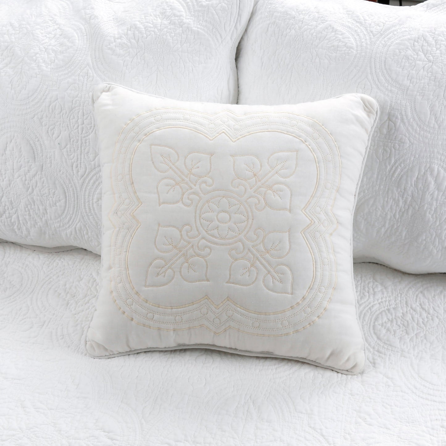 Serenity White Reversible Quilt Set