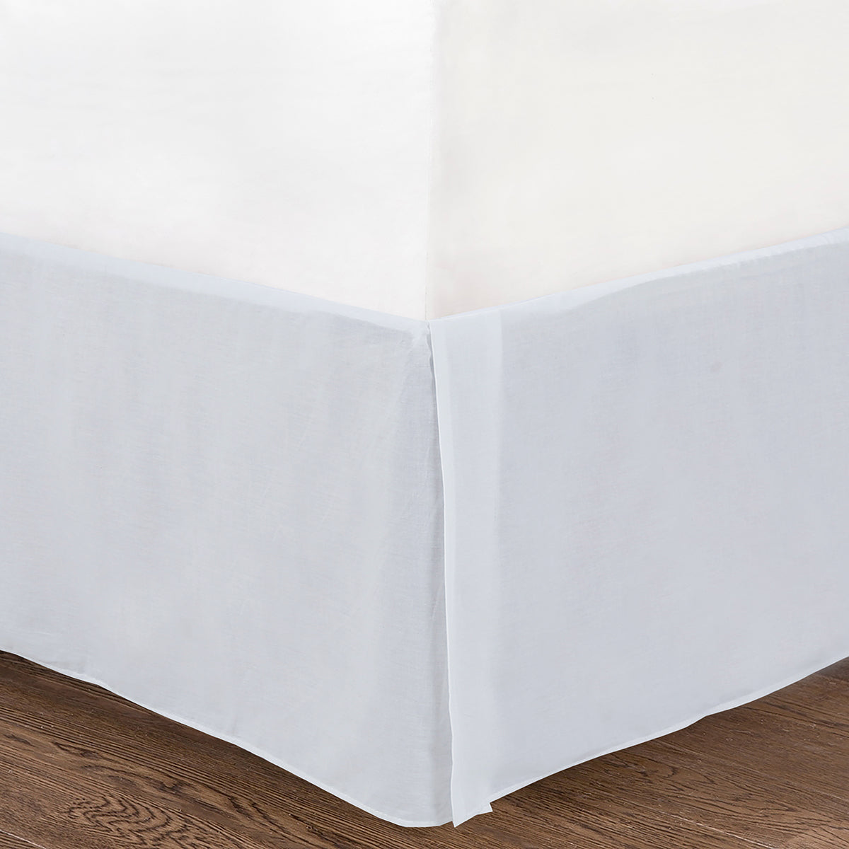 Serenity White Reversible Quilt Set