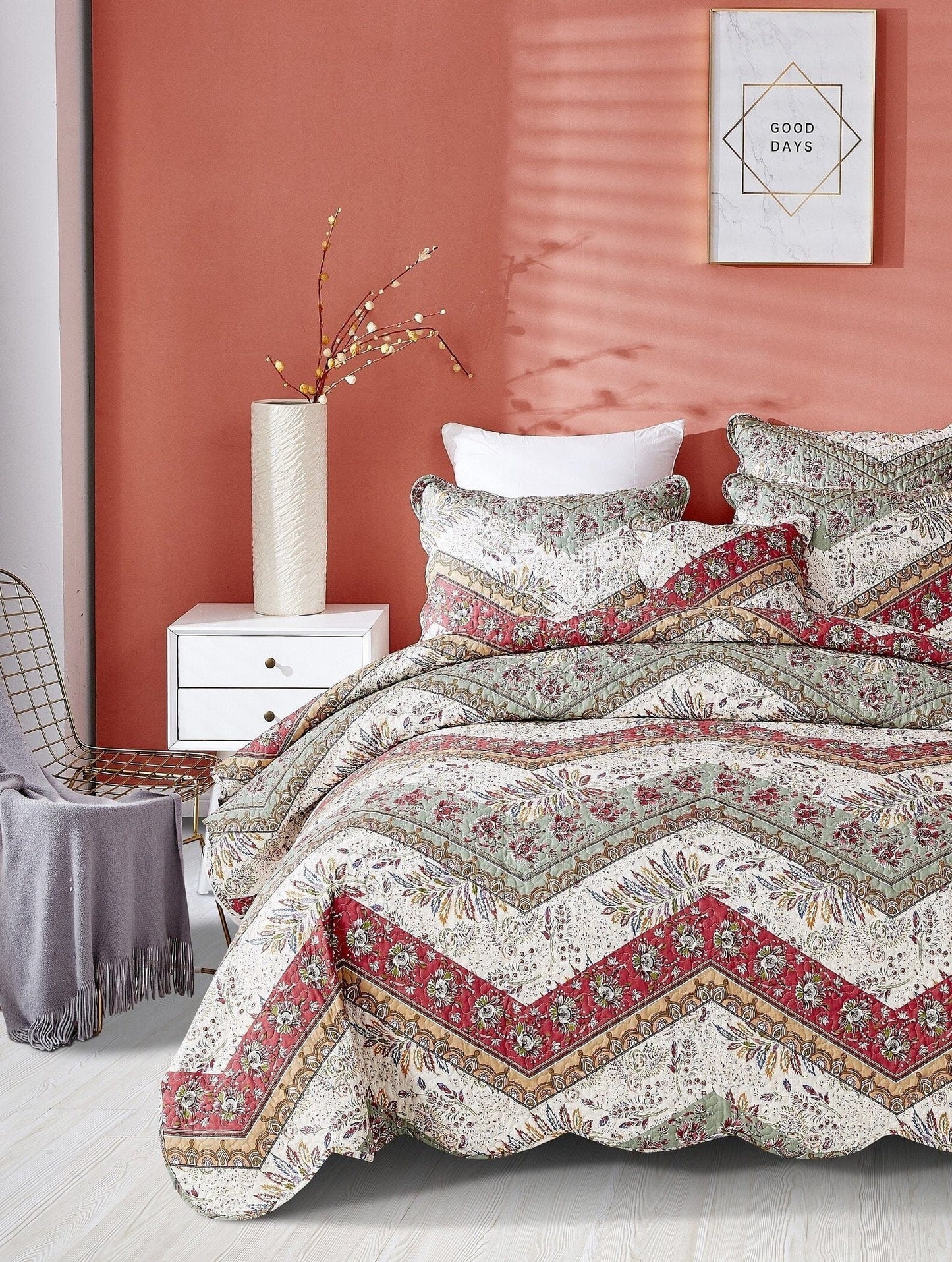 Cranberry sage Quilted Bedspread Set