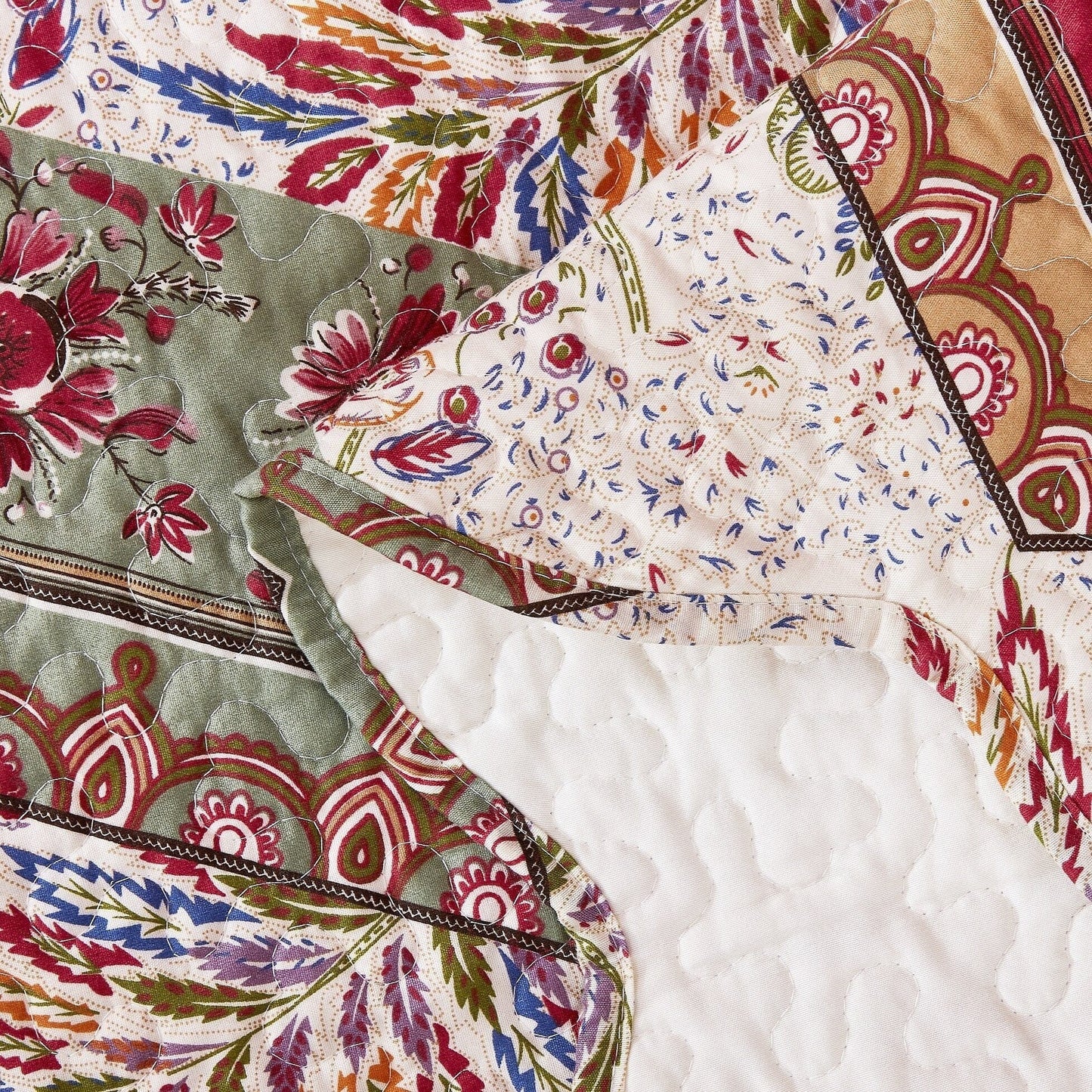 Cranberry sage Quilted Bedspread Set