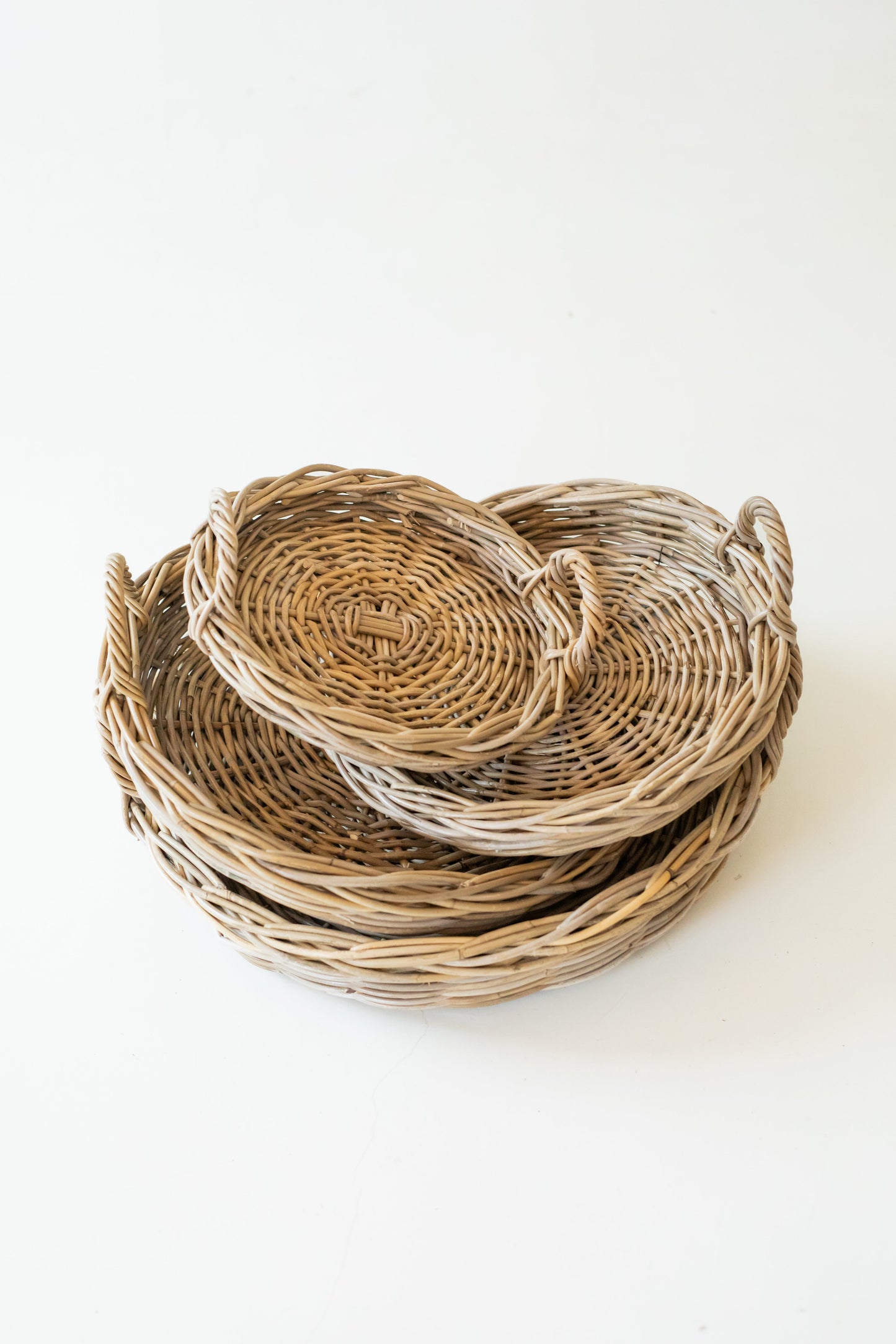 Handcrafted Round Rattan Tray