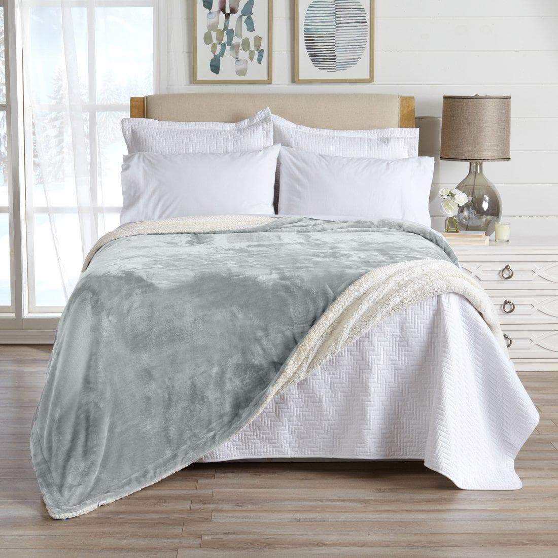 Velvet Plush Sherpa Luxury Blanket