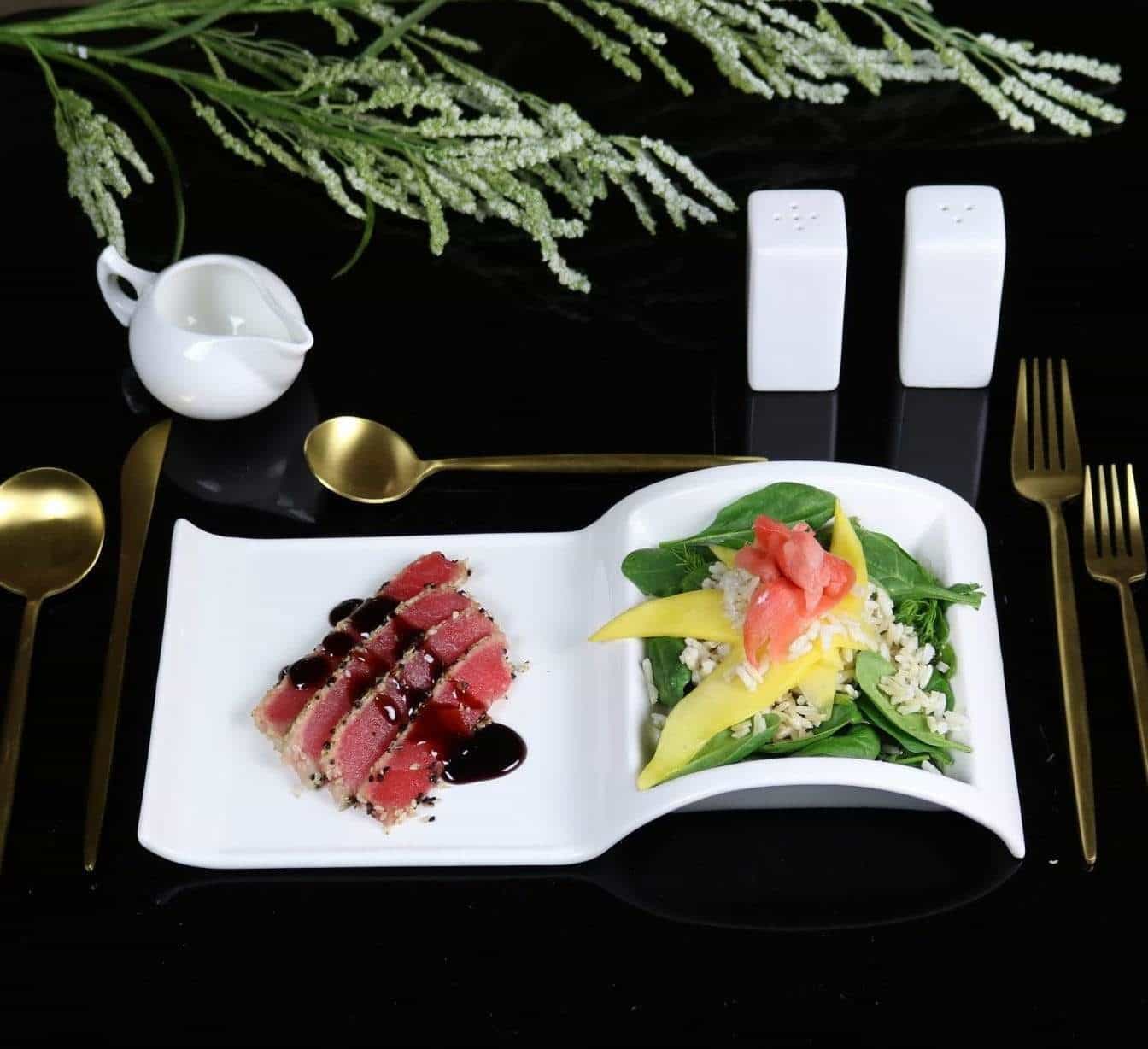 Sectional Salad Plate -4 Piece Set